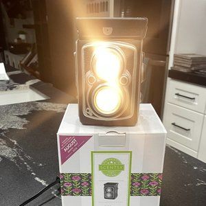 Still Frame Scentsy Warmer